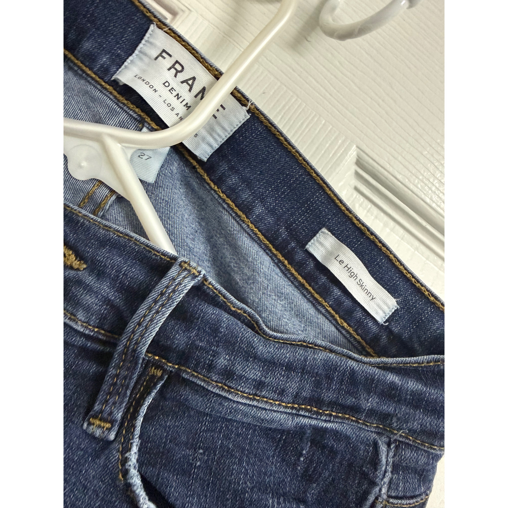 FRAME DENIM Distressed Skinny Cropped Jeans in Blue - Picture 4 of 5